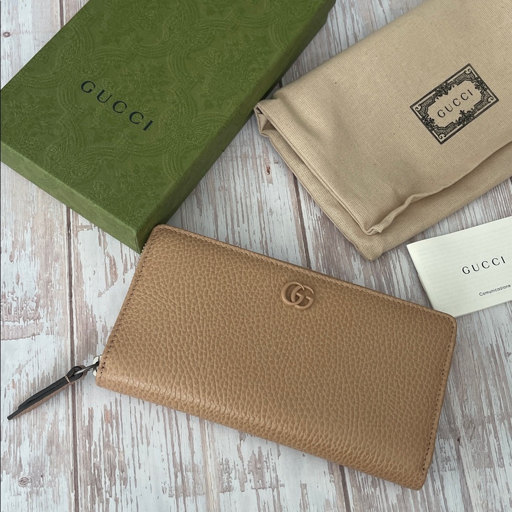 $1,450 New Authentic GUCCI Long Wallet Rose Beige Nude Cream